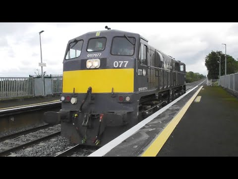 Irish Rail 071 Class Light Engine 077 - Monasterevin Station, Kildare
