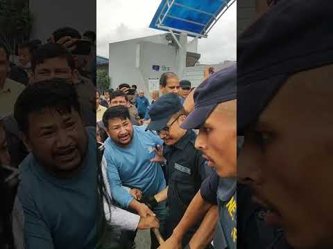 किशोर श्रेष्ठको रिहाइको माग गर्दै पत्रकार महासंघ आन्दोलित