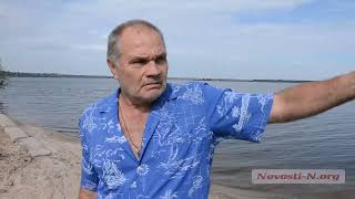 Незаконная стройка на пляже в Николаеве: чиновник вызвал полицию — строители смылись (видео)