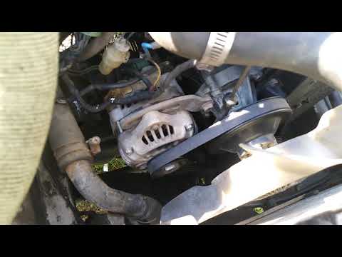 Suzuki Samurai, Removing fan clutch and radiator Suzuki Samurai 10mm