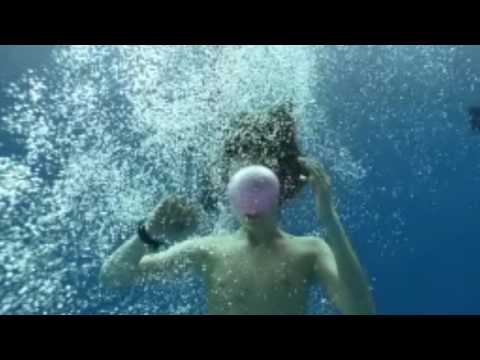 o2 Curiosity Commercial_2008-2009_Song name??