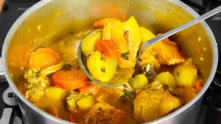 FRANGO COZIDO AO MOLHO COM BATATAS E CENOURAS PARA O DIA A DIA | Gabriel Freitas