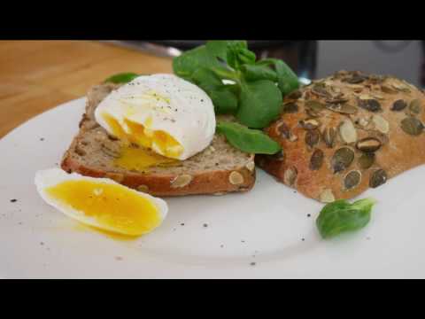 Poaching eggs | Easy with these 3 tips | Without vinegar | How to make poached eggs