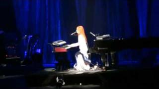 Tori Amos - Hotel (Live at Vienna Stadthalle) 2009-09-25