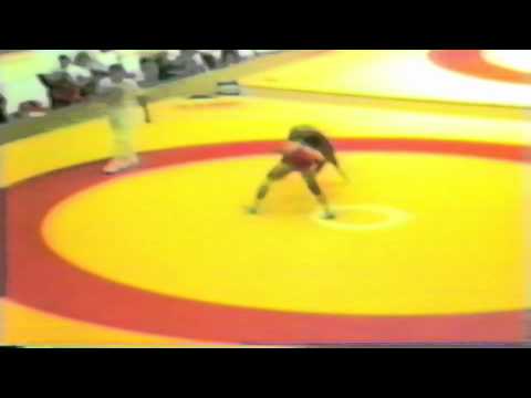 1987 Senior World Championships: 90 kg Heraklis Deskoulidis (GRE) vs. Zouhier Schaier (TUN)