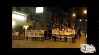 preview picture of video 'Le Riesine in strada contro la violenza sulle donne (AGISCO Riesi)'