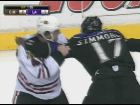 Colin Fraser vs Wayne Simmonds Nov 29, 2008