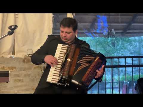 Foaie verde iarba cruda, Mai tii minte mai draga Marie - acordeon