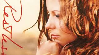 Sara Evans-Suds in the Bucket