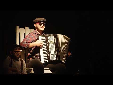 Jakub Pawlak - Sezon - frag. spektaklu "Pod dobrym drzewem"