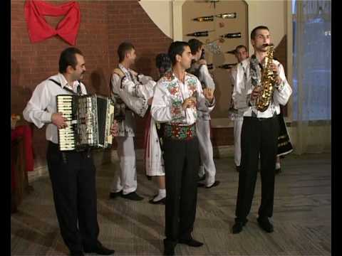 Marius Trif Cat mai ai parinti pe lume.avi