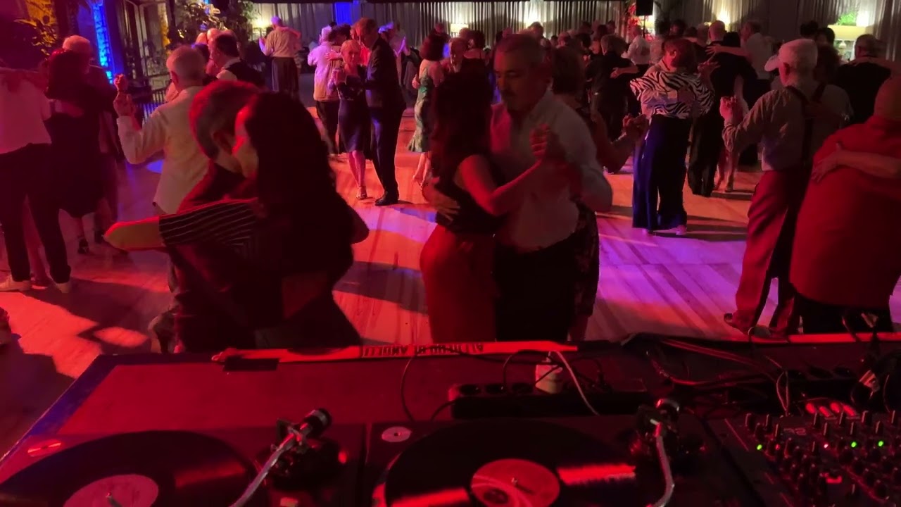 Tango. Gustavo Rosas. Dj Gus. Tangos en Vinilos en El Baztango Festival. Noviembre 2022 en España.