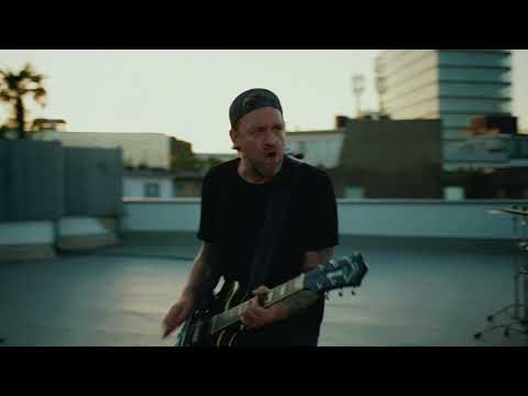 Massendefekt | Tag am Meer (offizielles Video)