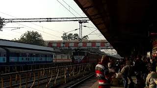 preview picture of video 'WAG 5 double heading in Bhopal jn'