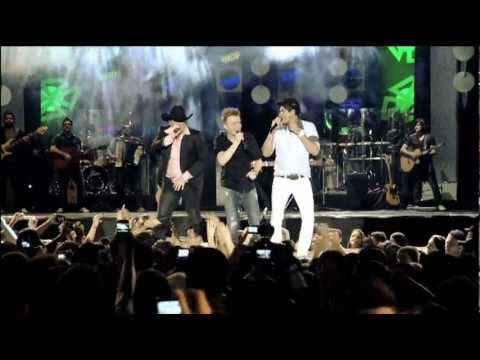 Victor & Matheus - "VAI ROLAR" (part. Michel Teló)