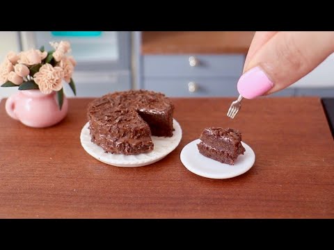 MINIATURE CHOCOLATE GATEAU *real mini cake*