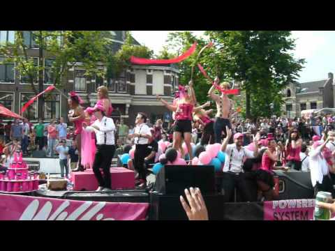 Amsterdam Canal Parade 2012 - Prinsegracht Amsterdam, 4 August - Boat number 47: Willie BV