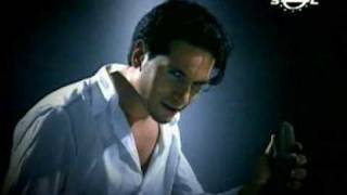 David de Maria y Antonio Orosco Petalos Marchitos