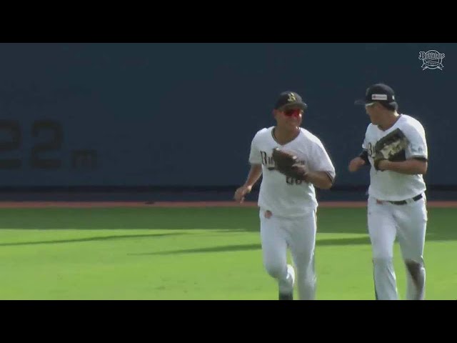 【ファーム】代わったところに打球が飛ぶ!! バファローズ・平野大和がセンター後方への大きな当たりを体勢を崩しながらもナイスキャッチ!! 2022年9月2日  オリックス・バファローズ 対 福岡ソフトバンクホークス