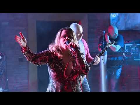 Deja vu - Deja Vu- The World Is Rushing Down