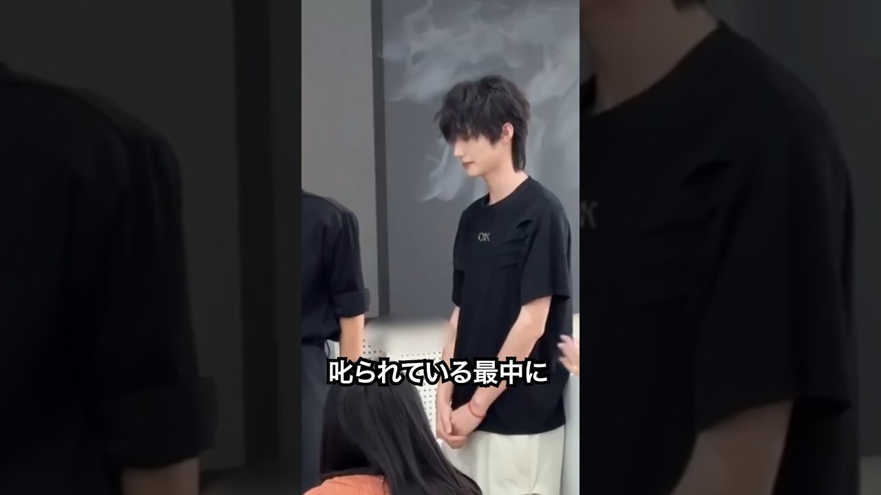 生徒を叱っていた先生が突然逃げ出した理由