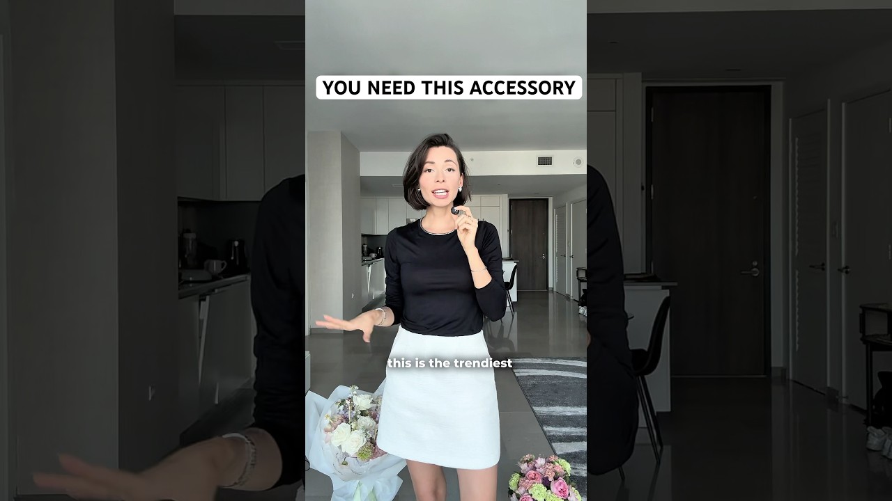 How to style brooches, how to wear a brooch, trendy accessories