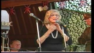 BERYL DAVIS ON STAGE WITH BILL BAKER BIG BAND AT TWINWOODS GLENN MILLER FESTIVAL