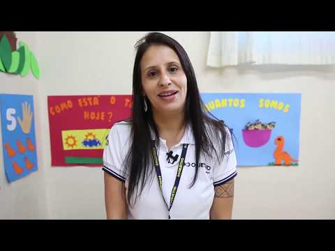 Professora Mariana Simão.