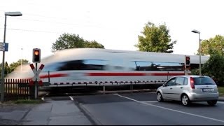 preview picture of video 'Bahnübergang Jägerspfad in Eschweiler'