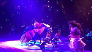 Moana and maui on disney on ice shiny