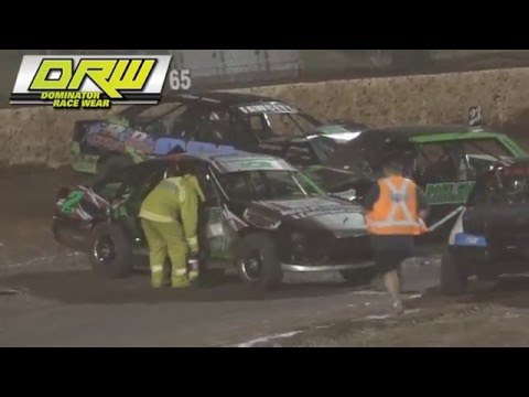 Production Sedans - Silver Helmet Series - A-Main - Kingaroy Speedway - 24.01.16