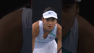 Download lagu TERRIFIC tennis from Emma Raducanu! 😱 mp3