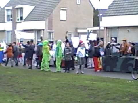 optocht burgst donkslagen 2009