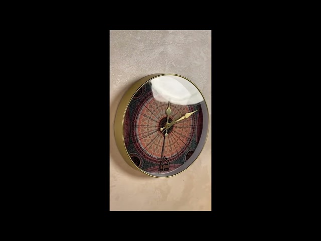 ساعة حائط قبة الروضة الشريفة