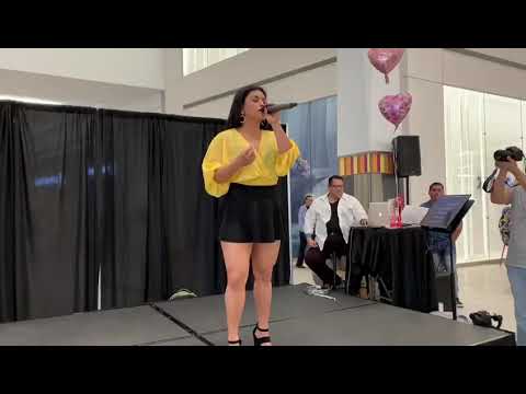 NORALEE Cover Selena Siempre Hace Frio!