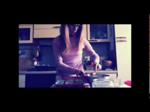 download lagu mp3 mp4 Chestnut Puree Muffins, download lagu Chestnut Puree Muffins gratis, unduh video klip Chestnut Puree Muffins