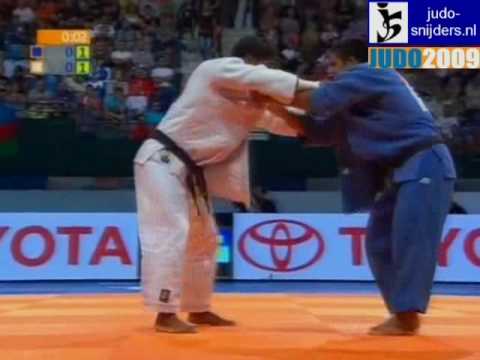 Judo 2009 Rotterdam: Nacif Elias (BRA) - Guillaume Elmont (NED) [-81kg].