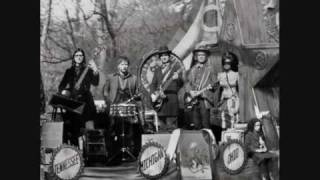 The Raconteurs Salute Your Solutions