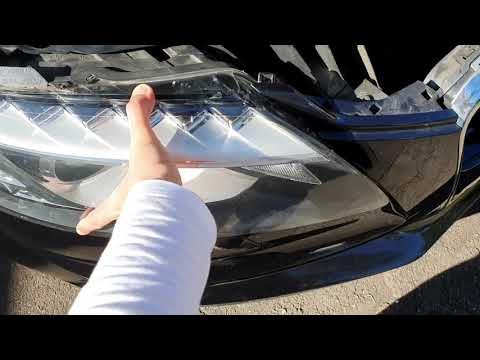 Replacing dipped xenon headlight in Audi Q7 2011 model