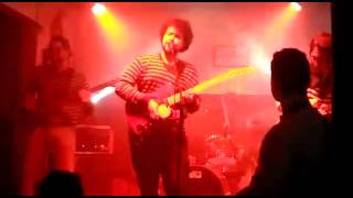 Conformista en vivo - Los J