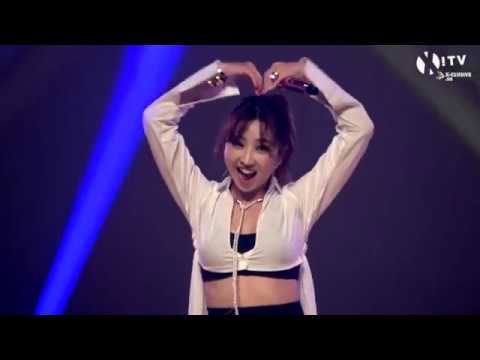 [4K 직캠] 170908 Minzy X MYTEEN Joint Concert in Hong Kong - Minzy - Flashlight (feat. Jun Seop)