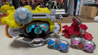 ついに登場‼️仮面ライダーダットまた先代マイスの変身遊び&必殺技遊びをしてみた‼️