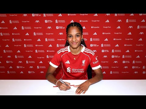 Swiss Forward Aurelie Csillag Signs For LFC Women