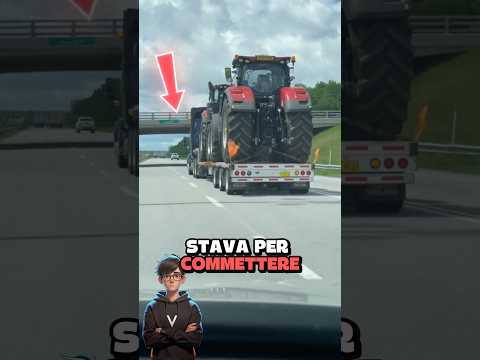 CAMION con un TRATTORE finisce su un PONTE😱 #virale