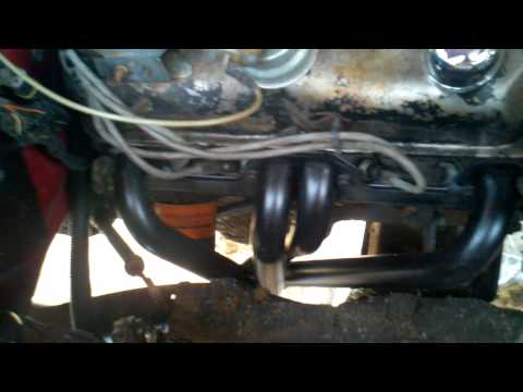89 dodge D 150 with new hedman headers