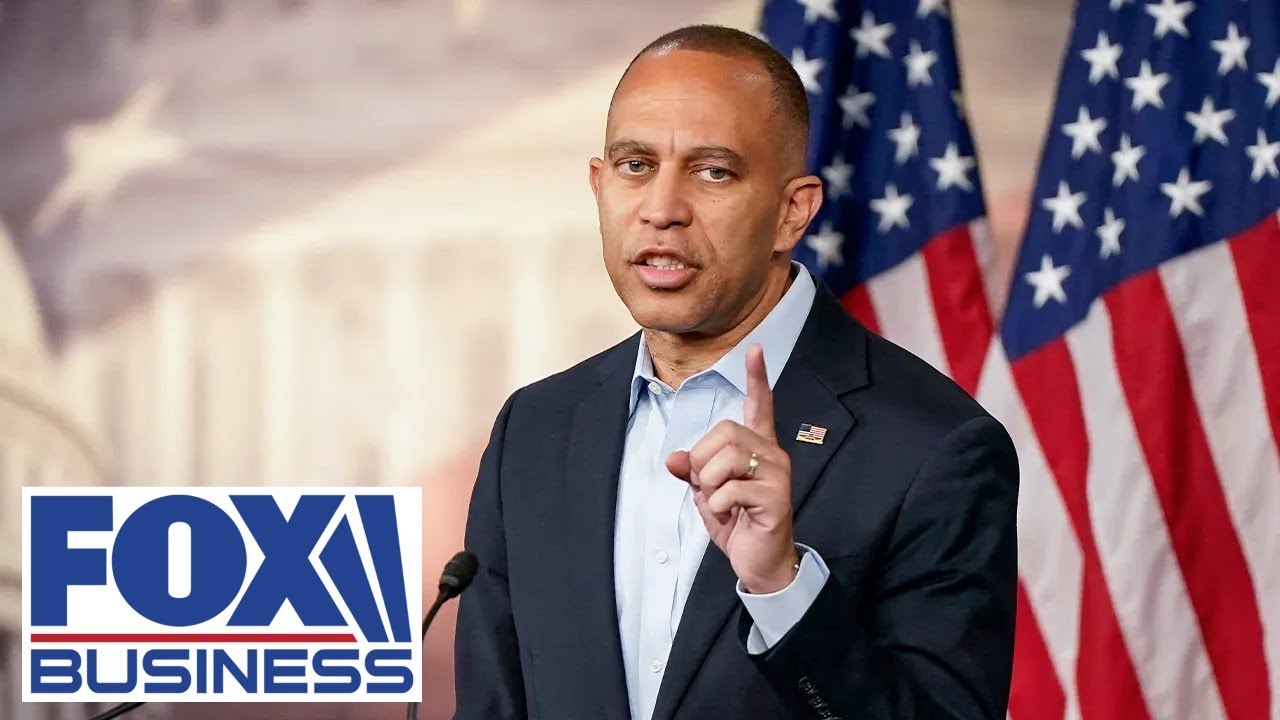 WATCH LIVE: Jeffries holds a press conference on government shutdown