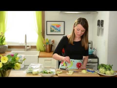 Kary Osmond - How to pick, store and prepare Kohlrabi!