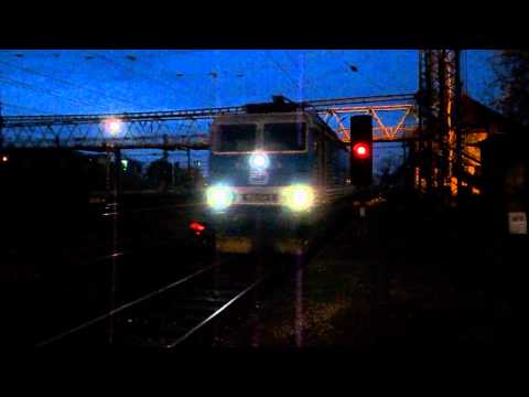 Příjezd vlaku Sp 1690 (ČD 162.014) - Chomutov, 11. 4. 2013