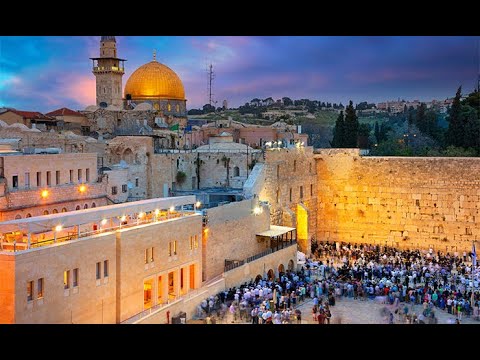 קטע חזנות של פעם ווקאלי על חורבן בית המקדש ומסתיים בניגון סקולען "ועינינו תראנה מלכותך" מרביה"ק זי"ע