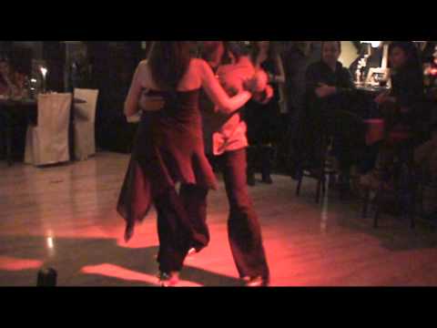 Besame Mi Amor (Frini & Dimitris 26/10/2013 el Bandoneon Athens 4/4)